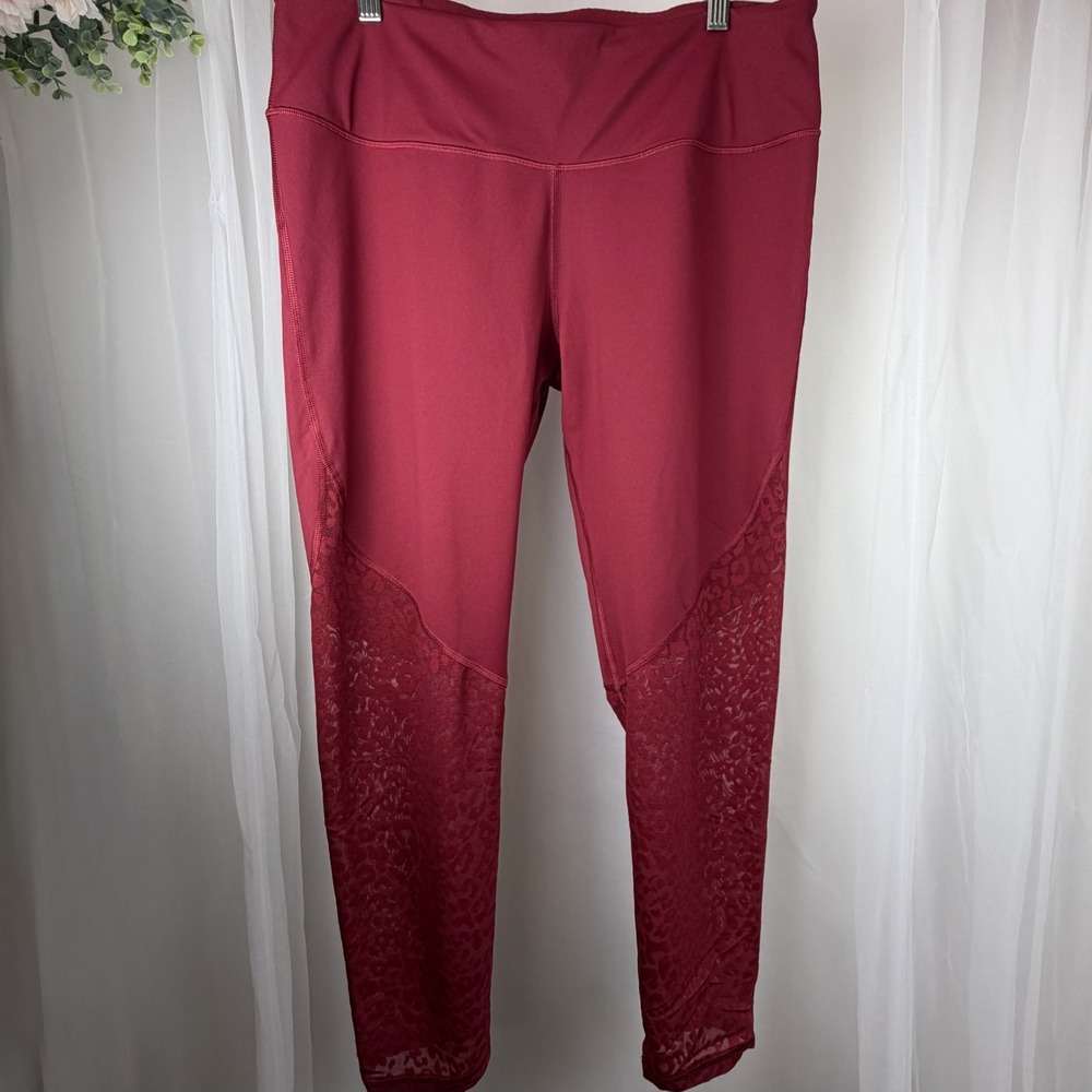 Victoria Secret Knockout Leggings Size XL Mesh Leopard Print Panel Red
